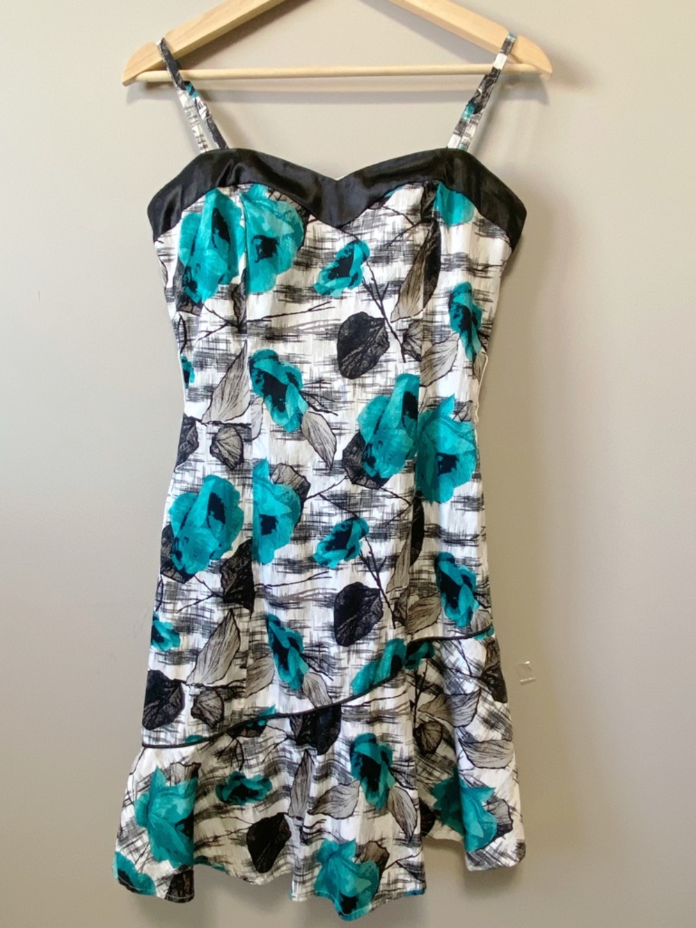 RW&CO. Teal and Black Floral Spaghetti-Strap Mini Dress